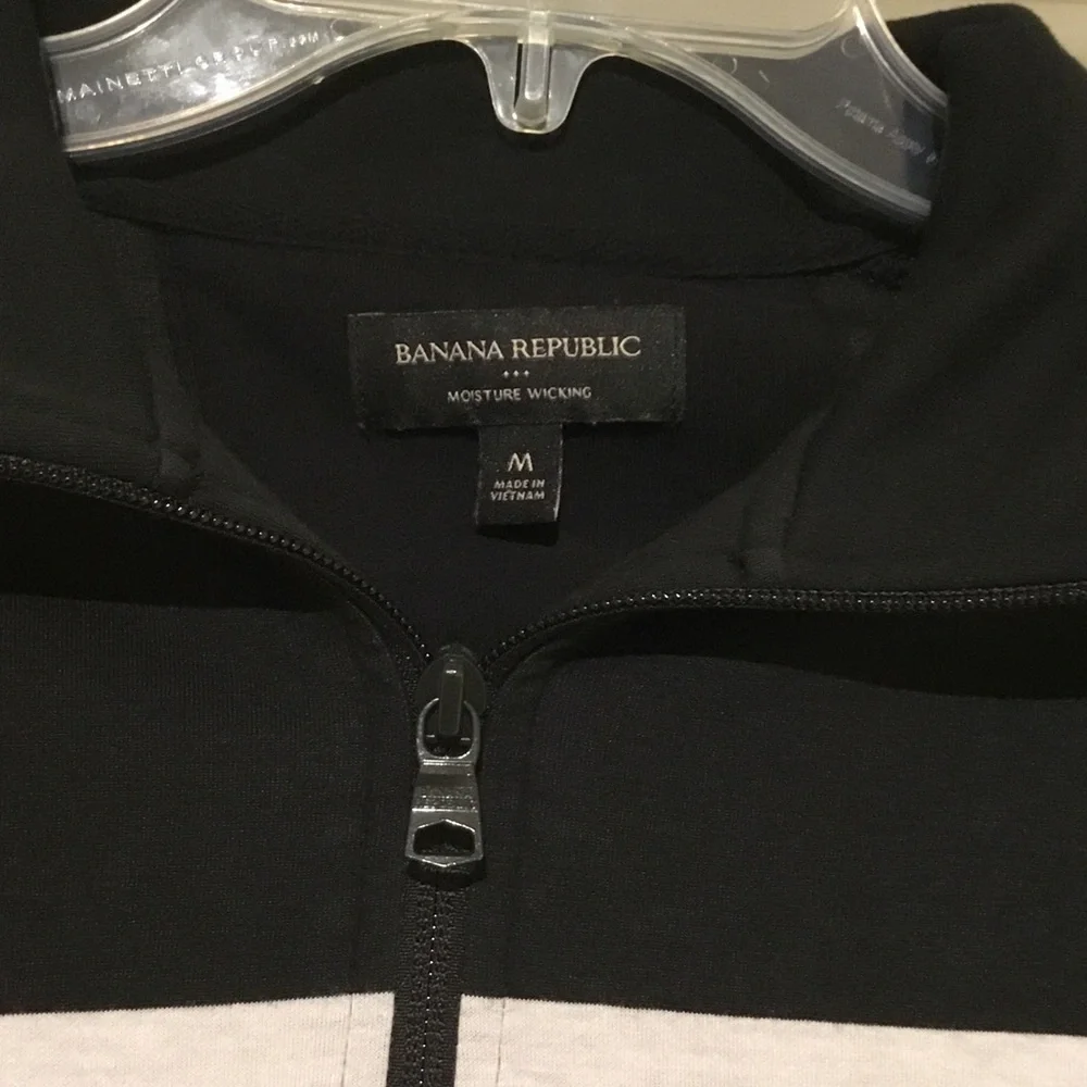 Banana‎ Republic Black and Gray Zip-up Sweater